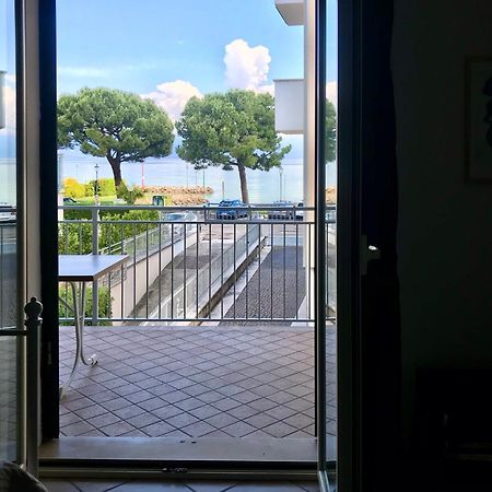 Casa Caterina Lake View Holidays Apartments Peschiera del Garda Pokoj fotografie