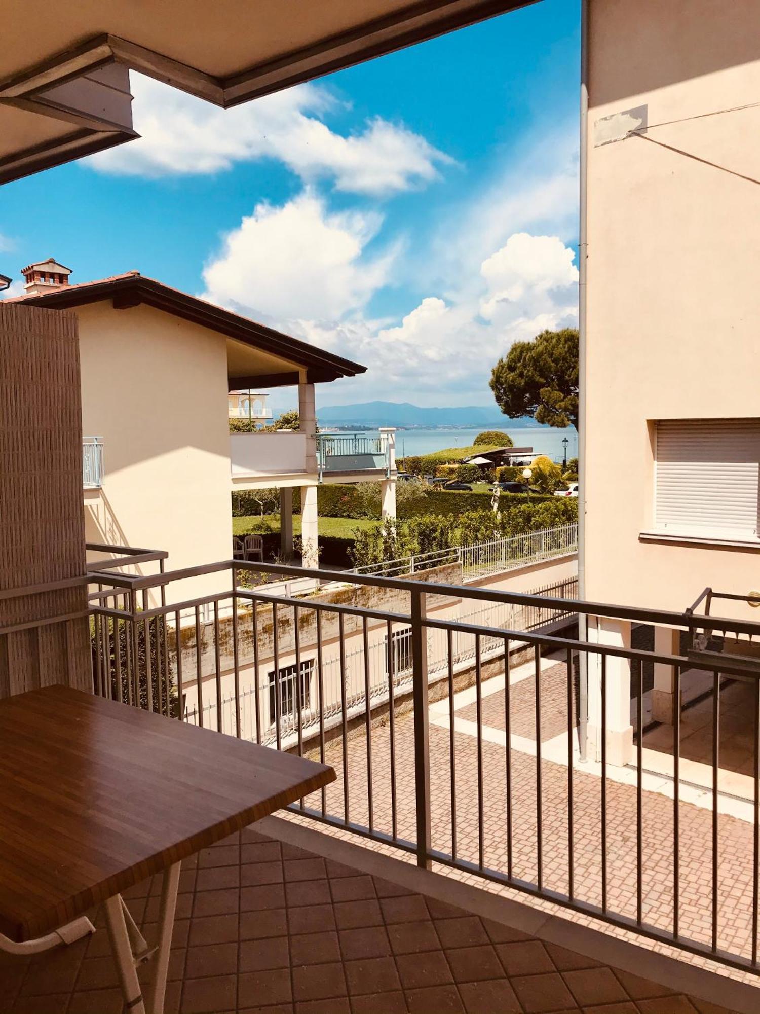 Casa Caterina Lake View Holidays Apartments Peschiera del Garda Pokoj fotografie