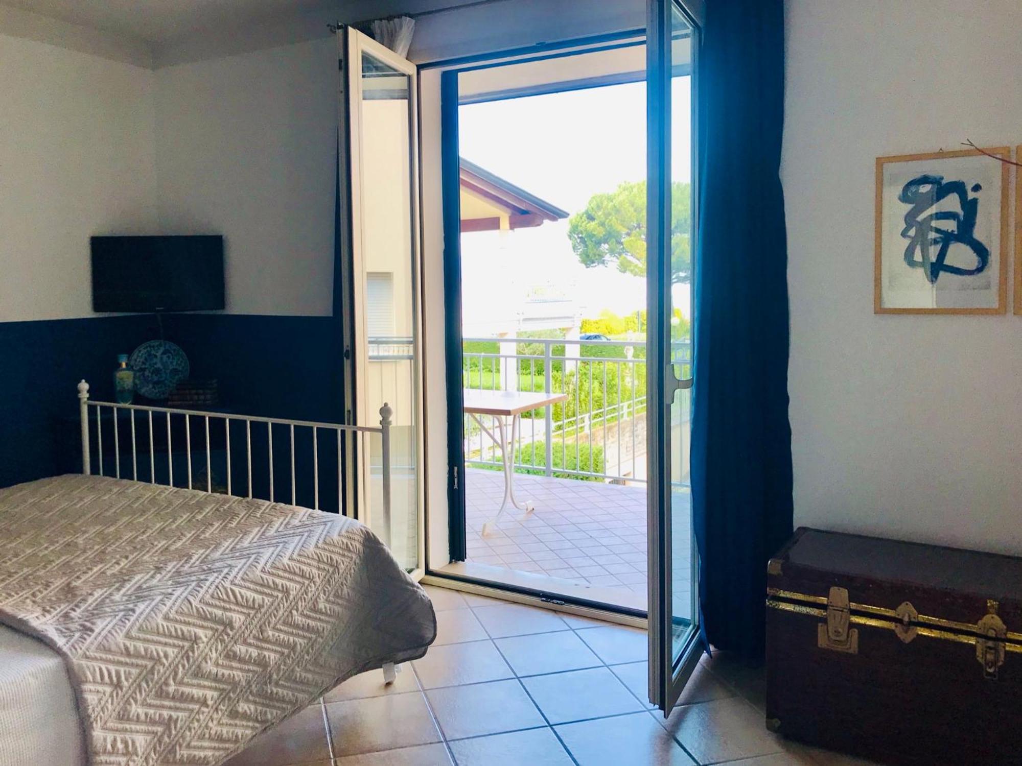 Casa Caterina Lake View Holidays Apartments Peschiera del Garda Pokoj fotografie